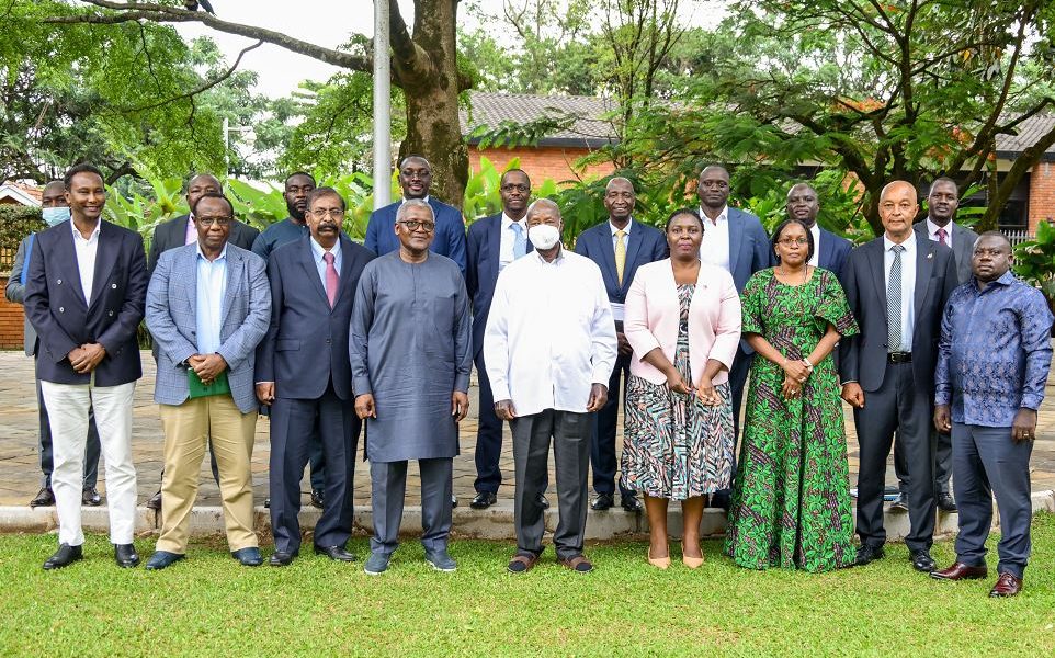 Museveni Meets Aliko Dangote in Kampala Over Proposed East African Regional Oil Refinery