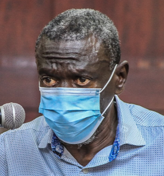 Kizza Besigye Rushed To Hospital After Collapsing During High Court Proceedings